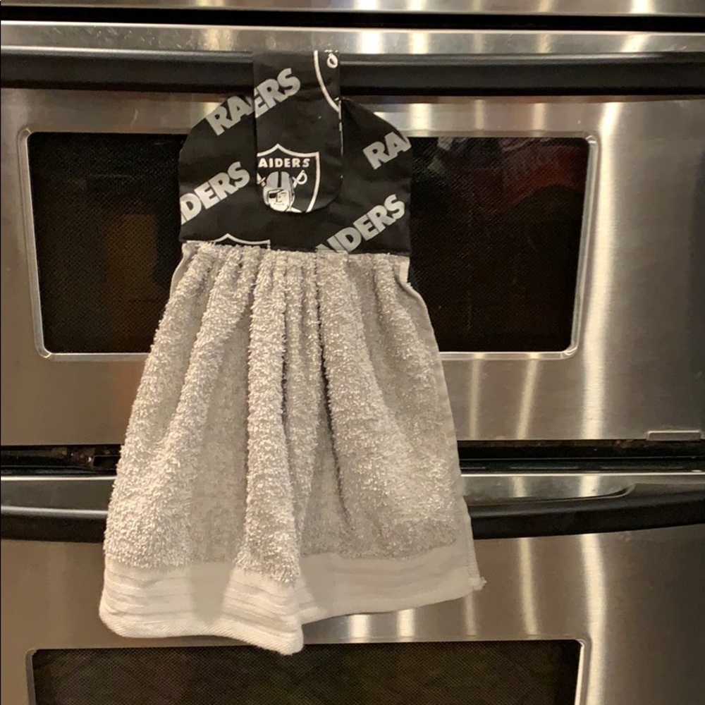 Hand towel to dry your hands